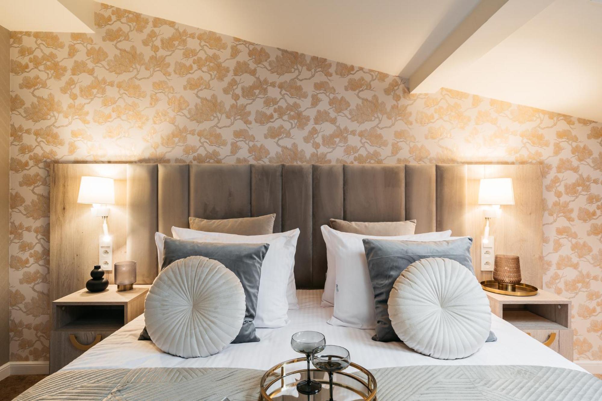 White Lotus - Loftaffair Collection Apartment Красков Екстериор снимка
