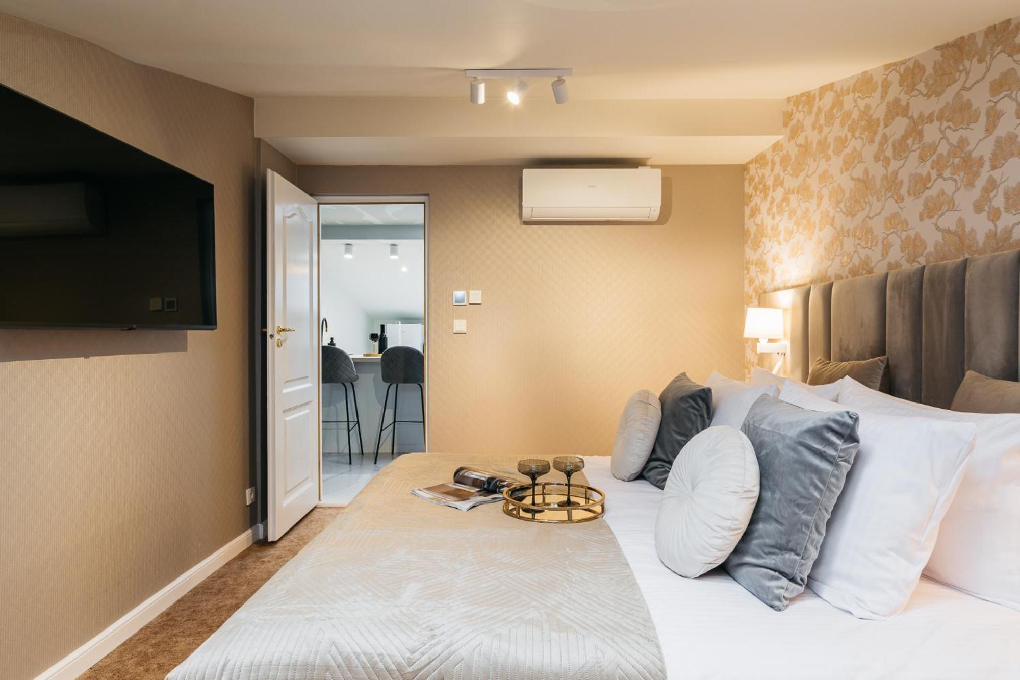 White Lotus - Loftaffair Collection Apartment Красков Екстериор снимка