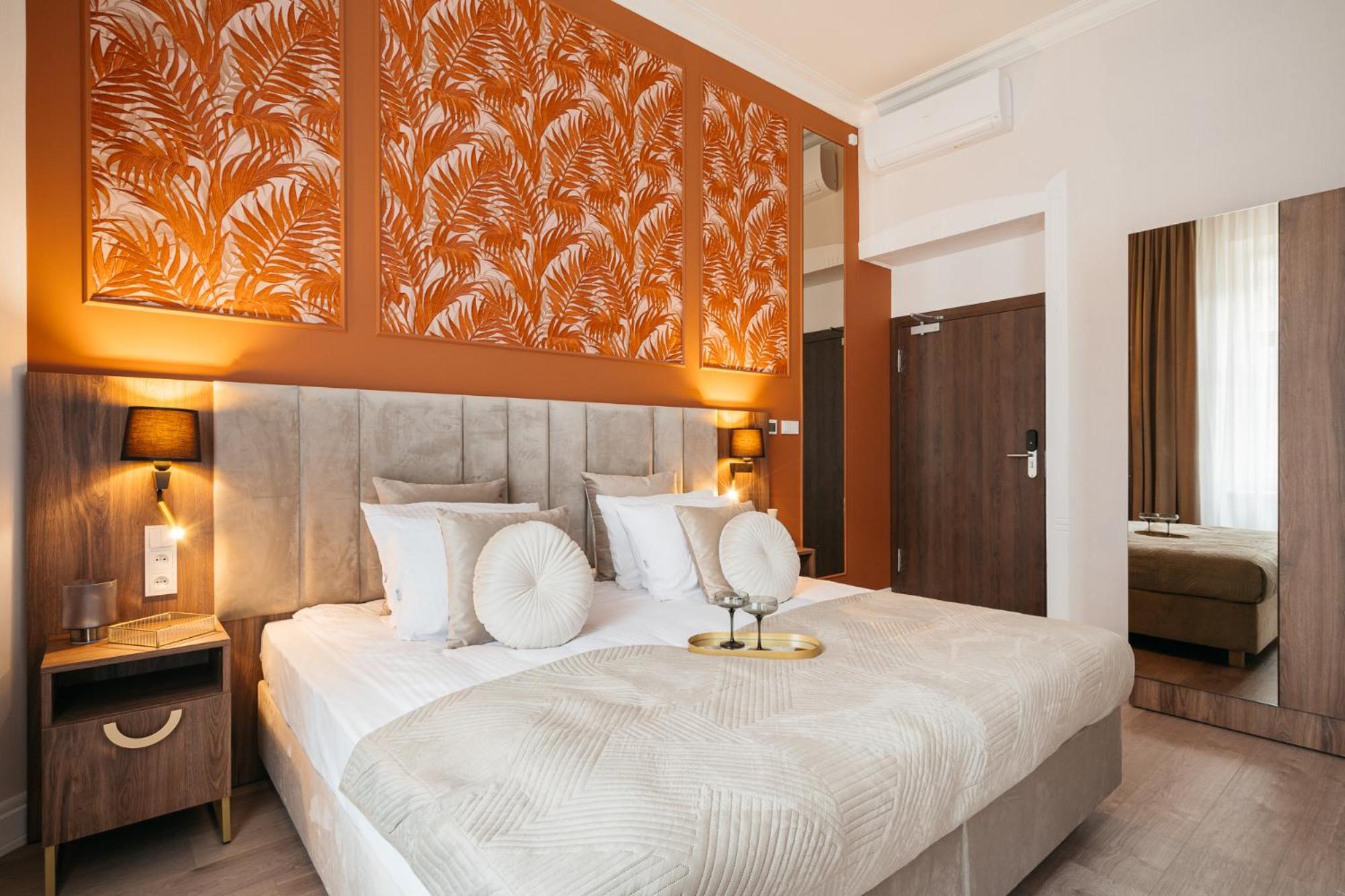 White Lotus - Loftaffair Collection Apartment Красков Екстериор снимка