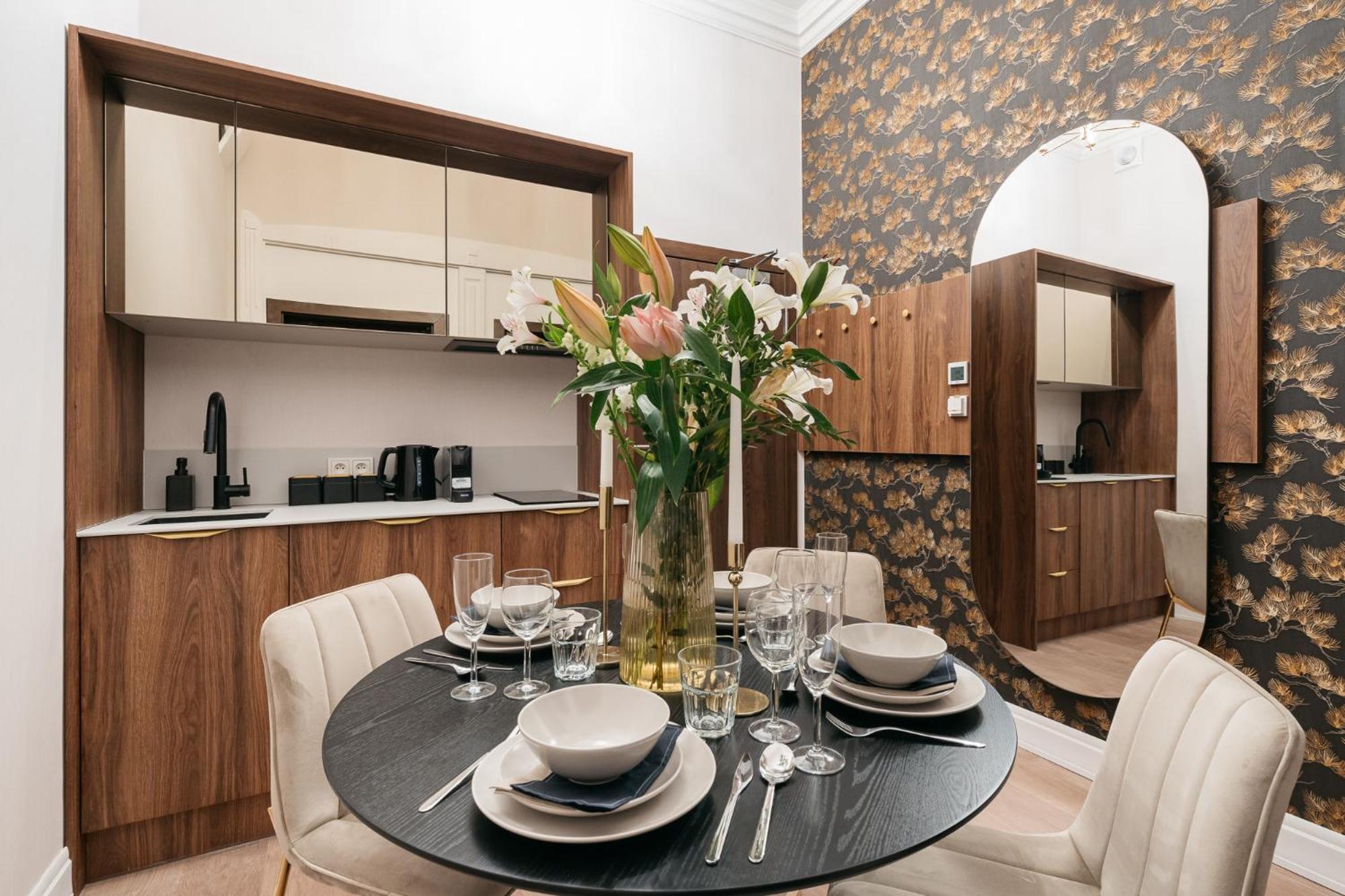 White Lotus - Loftaffair Collection Apartment Красков Екстериор снимка